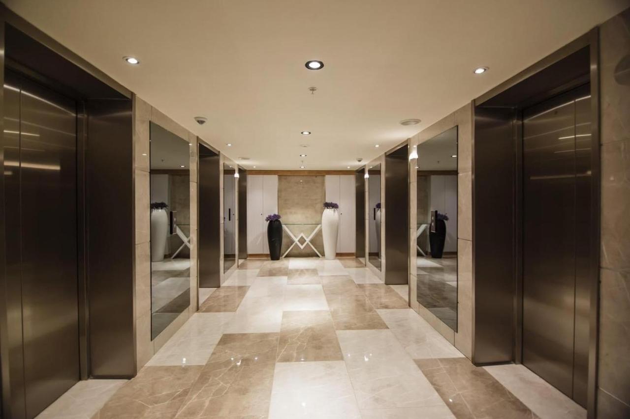 Batumi Aparthotel Orbi Twin Skyscraper Extérieur photo